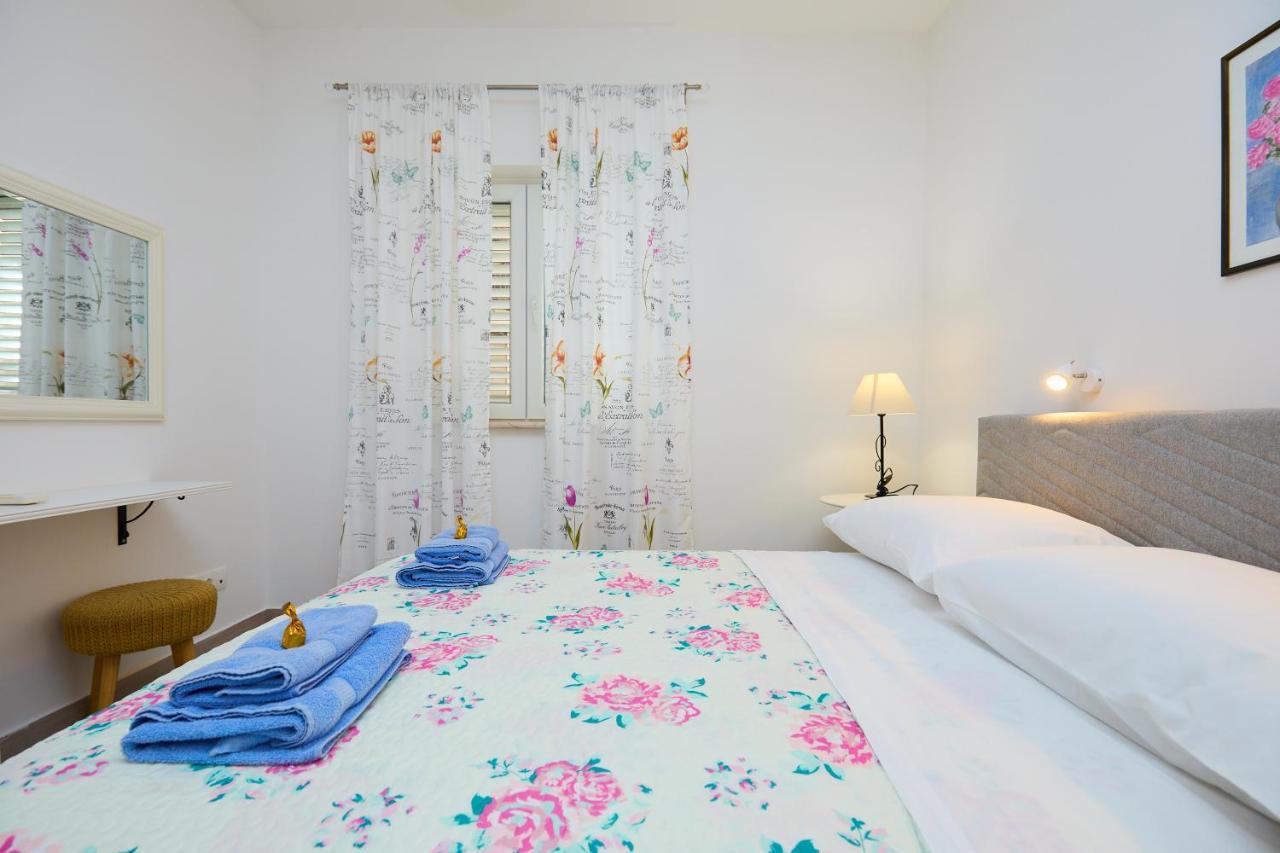 Apartment Laurus